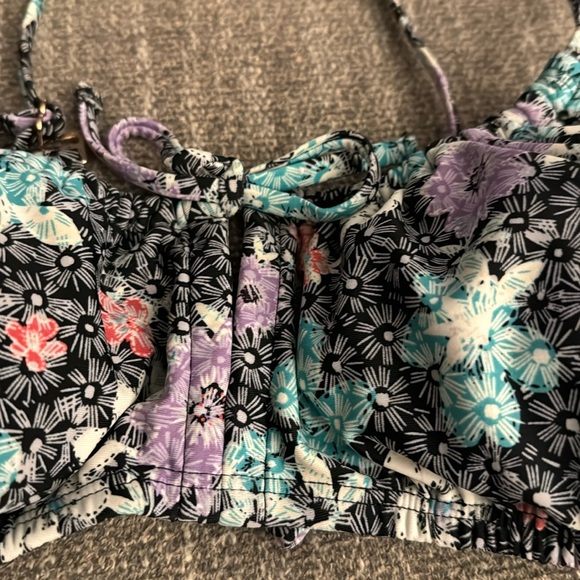 NEW Time & True Keyhole Bikini Top Size M - Picture 4 of 8